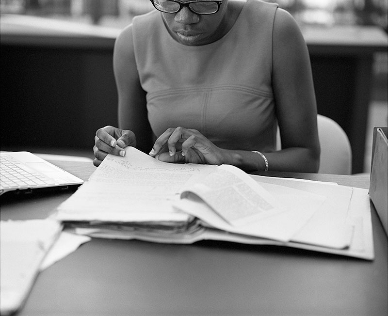 Une lectrice, Archives nationales, Pierrefitte-sur-Seine, 2013